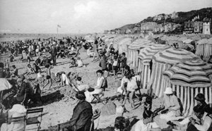 La playa, Trouville, Francia, c1920s de Unbekannt