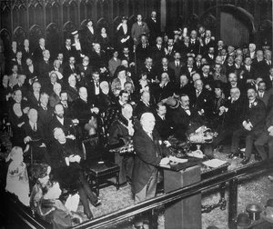 El lanzamiento del préstamo de guerra, 1915
