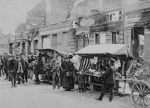 El mercado en las ruinas de Hohenstein, Prusia Oriental, Primera Guerra Mundial, 1915 de Unbekannt