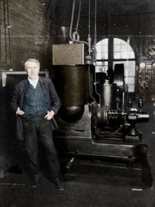 Thomas Alva Edison, inventor estadounidense, con su primer dínamo para producir luz eléctrica, 1880s de Unbekannt