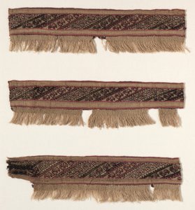 Tres fragmentos de un borde, c. 1100-1400