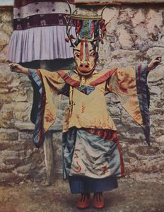 Lama tibetano vestido para la danza del diablo, c1935 de Unbekannt