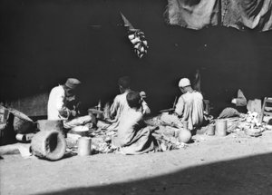 Trabajadores del estaño, El Cairo, Egipto, finales del siglo XIX o principios del XX de Unbekannt