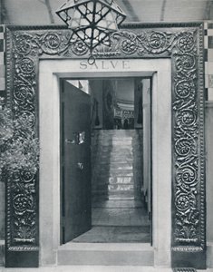 Vista al estudio de Sir L. Alma-Tadema a través de la puerta de entrada, finales del siglo XIX de Unbekannt