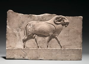 Relieve votivo de una deidad carnero, 305-30 a.C. de Unbekannt