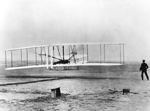 Wilbur y Orville Wright y el primer vuelo motorizado, Carolina del Norte, 17 de diciembre de 1903