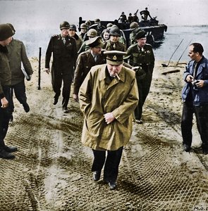 Winston Churchill a través del Rin. ¡Hacia Alemania! ¡Hacia la victoria!, 1945