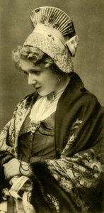 Mujer con traje tradicional, Baja Austria, c1935 de Unbekannt