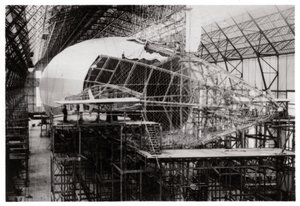 Zeppelin LZ 126 en construcción, Friedrichshafen, Alemania, 1924 1933