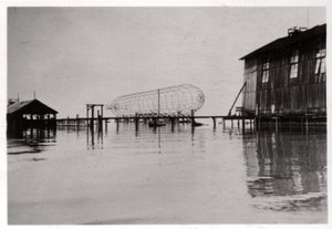 Zeppelin LZ 6 en construcción, Alemania, 1909-1933 de Unbekannt