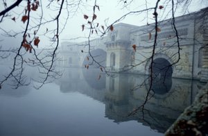 Puente sobre el lago, Palacio de Blenheim, Oxfordshire, construido c.1705-24 de Unbekannt Unbekannt