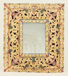 Espejo tallado y pintado de Carlos II