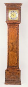 Reloj de pie georgiano con caja de nogal burr, siglo XVIII de Unbekannt Unbekannt