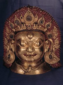 Cabeza de Bhairava, finales del siglo XVII (cobre repujado, pintado y dorado) de Unbekannt Unbekannt