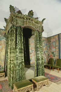 Interior de Hardwick Hall, Derbyshire, mostrando la Cámara Verde con muebles y colgaduras originales del siglo XVI (H8044)