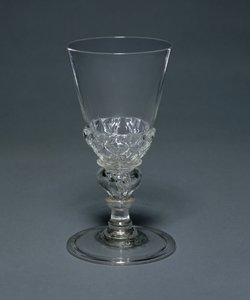 Copa de vidrio de plomo: Facon de Venise, c.1680