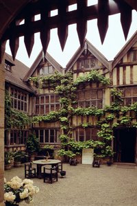 Vista del Patio Interior, Castillo de Hever, Kent, finales del siglo XV