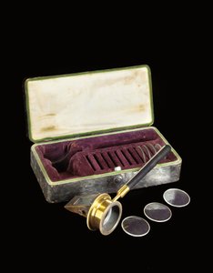 Un raro y temprano oftalmoscopio de patrón Helmholtz, c.1852 de Unbekannt