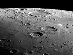 Cráteres Atlas y Hércules, 25 de mayo de 2004 de Unbekannter Künstler