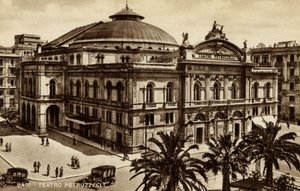 Bari Petruzelli teatro Guiseppe de Unbekannter Künstler