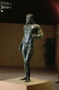 Soldado de bronce, recuperado del mar en Riace, Sicilia, siglo V a.C.