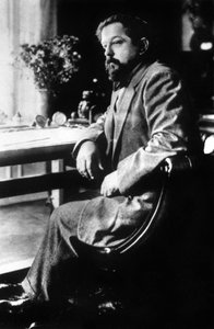 Claude Debussy, compositor francés, hacia 1905 (fotografía en blanco y negro)
