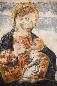 Fresco deteriorado en la iglesia de Santa Maria dell