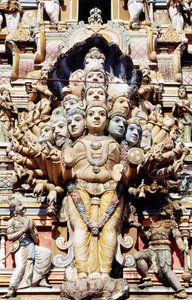 Detalle decorativo de templo hindú, Colombo, Sri Lanka de Benjamin Baud