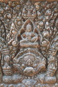 Detalle de un dintel con la figura de posiblemente Indra sobre Kala, estilo Baphuon de Unbekannter Künstler