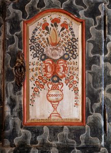 Puerta de gabinete de madera artesanal con decoración floral pintada a mano, San Giovanni, Trentino-Alto Adige, Italia, (detalle) de William M. Timlin