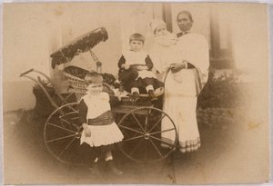 Ayah india con sus cargos europeos, c 1870 de Unbekannt