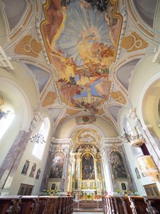 Pinturas interiores y del techo de Hans Andre, Servitenkirche, Innsbruck, Tirol, Austria, Europa (foto)