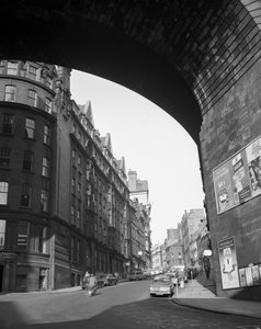 Mirando hacia Dean Street desde The Side, Newcastle upon Tyne, Reino Unido, noviembre de 1963 de Unbekannt