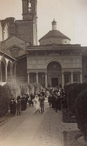 Matrimonio en la Capilla Pazzi del primer claustro de la Basílica de la Santa Cruz de Florencia de Unbekannter Künstler