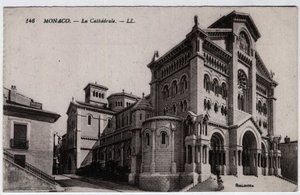 Mónaco: vista exterior de la Catedral de Notre Dame Immaculée