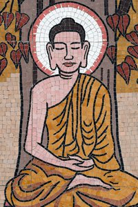 Pagoda budista Ong Nui, fresco mural, La vida del Buda, Buda Shakyamuni sentado en posición de meditación bajo el árbol Bodhi, Quy Nhon, Vietnam, 2019 de Unbekannt