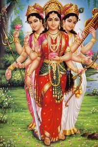 Imagen de las diosas hindúes Parvati, Lakshmi y Saraswati, India