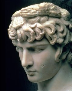 Cabeza de retrato de Antínoo con la corona de Dionisio, parte de una estatua de la villa del emperador Adriano en Tívoli, romana, siglo II de Unbekannt