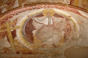 Pintura del pórtico occidental de la iglesia de la abadía de Saint-Savin-sur-Gartempe: Cristo en gloria, Saint-Savin, Francia