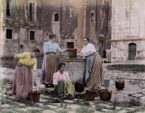 Escena callejera en el campo San Pietro en el distrito de Castello, mujeres se encuentran en el pozo, Venecia. Siglo XIX