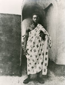 El rey Ashanti; Prempeh, principios del siglo XX (foto en blanco y negro) de Unbekannt
