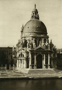 La Basílica de Santa María della Salute al final del Gran Canal. Venecia. Fotografía de Wilhelm Bode