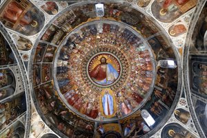El Baptisterio de Padua. Frescos del techo del siglo XIV por Giusto de Menabuoi. El Paraíso. Cristo bendiciendo con ángeles, patriarcas, profetas y santos. Padua. Italia. de Unbekannt