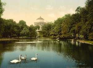 El jardín Saxe, Varsovia, Rusia (es decir, Varsovia, Polonia), c.1890-c.1900 de Unbekannter Künstler