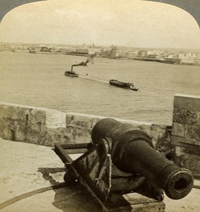Cañón, Castillo del Morro, La Habana, Cuba de Underwood and Underwood