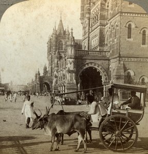 Ekka, fuera de la estación Victoria, Bombay, India, c1900s