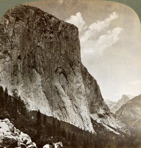 El Capitán y Half Dome, Valle de Yosemite, California, EE.UU. de Underwood and Underwood