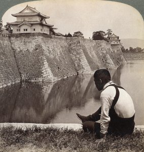 Castillo feudal de los orgullosos Shogunes, Osaka, Japón