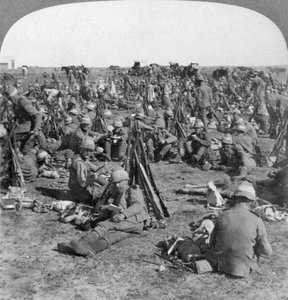 La Compañía Coldstream en la gran campaña del Transvaal, Sudáfrica, Guerra de los Bóeres, 1900 de Underwood and Underwood