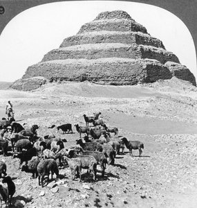 La pirámide de Sakkarah, Egipto, 1905 de Underwood and Underwood